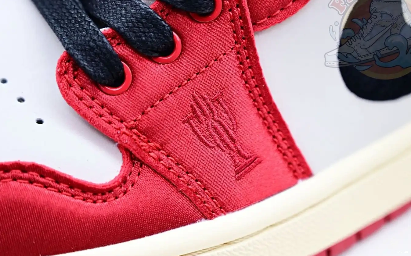 “Away” Jordan Jordan Room OG Low Air Trophy x 1 0611